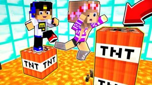 ДАЖЕ НУБ ПРОЙДЕТ ЭТОТ ПАРКУР ИЗ ЛАВЫ в МАЙНКРАФТ НО ДЕВУШКА НУБ И ПРО ВИДЕО MINECRAFT Евгенбро