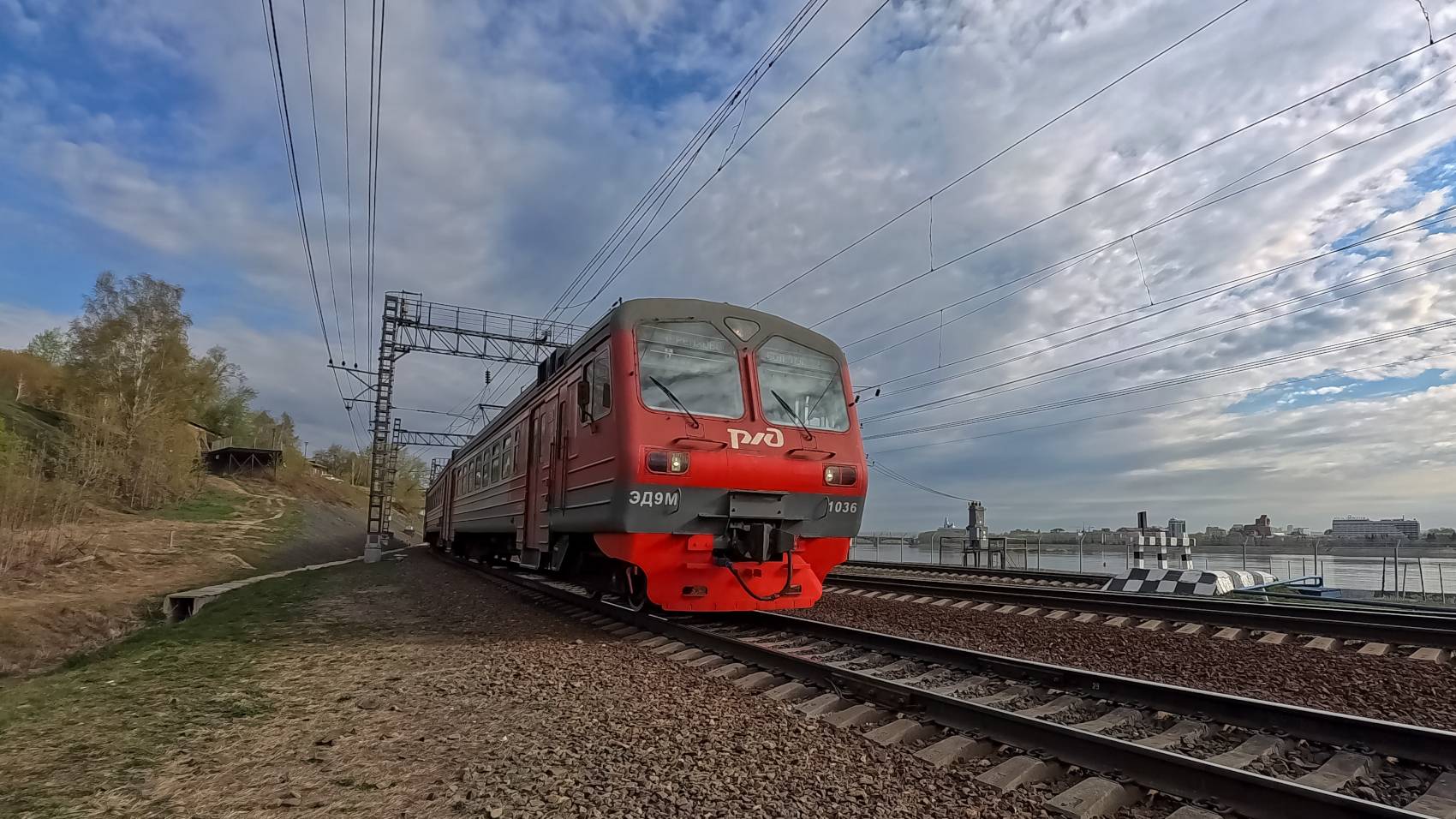 ЭД9М-1036 + ЭП3Д-0091 смотреть онлайн
