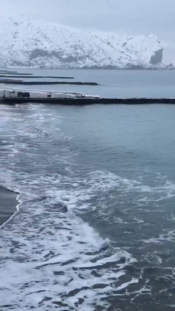 Чёрное Море в Крыму Зимой смотреть онлайн