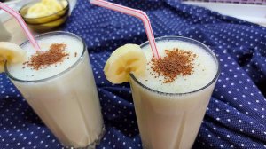 Молочный коктейль с бананом и мороженным