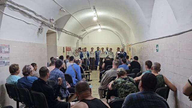 Песня и юмор во все времена помогали и помогают жить и строить! смотреть онлайн