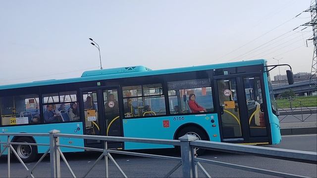 6 июня 2025 г. Автобус 241 маршрут Волгабас 5270.G2 6166 Предпортовая Улица смотреть онлайн