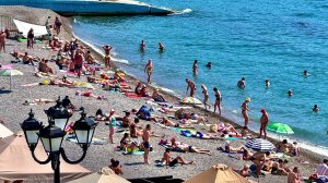 ЯЛТА СЕЗОН ОТКРЫТ! КУПАЕМСЯ в море! Овощной рынок переехал. Продаем жилье. Пляж ДЕЛЬФИН. Крым 2025