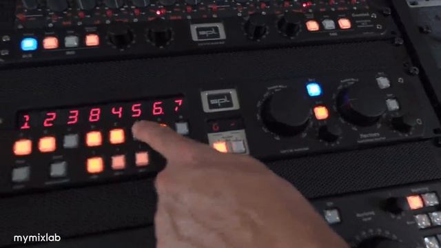 STUDIO I TOUR смотреть онлайн