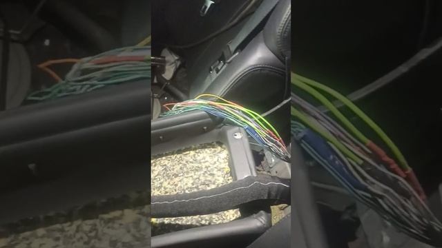 Инфинити  М35  глюк сидений, аудио, разрядка акб!