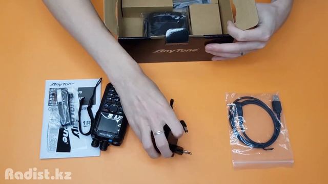 Рация портативная AnyTone AT-D878UV. Распаковка