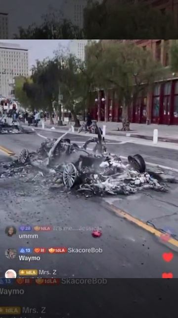 Сотни полицейских машин со всей Калифорнии прибыли в Лос-Анджелес на фоне массовых беспорядков проти смотреть онлайн