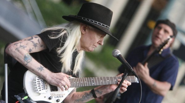 Johnny Winter LIVE in Leverkusener Jazztagen 2010 | Johnny Winter  в Леверкузене фестиваль джаза