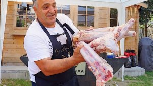 Говяжьи хвосты с овощами в афганском казане на углях