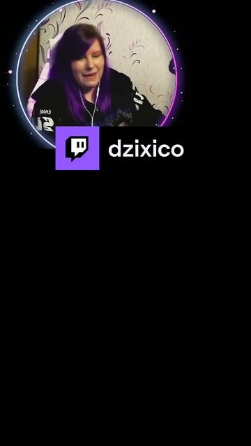 Выловила усы чьи то #dzixico #twitchgamer #твичнарезки #стрим #юмор смотреть онлайн