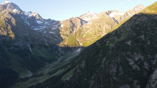 Пролетая над Архызом смотреть онлайн