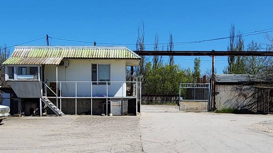 ПРОИЗВОДСТВЕННАЯ БАЗА в КРЫМУ смотреть онлайн