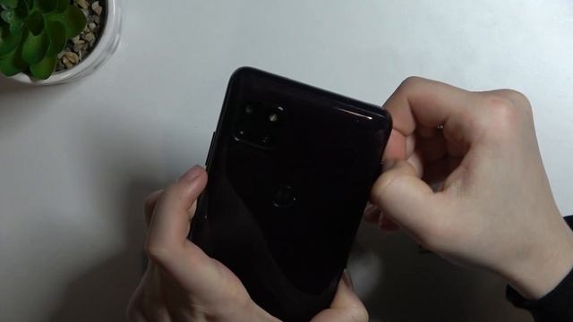 Moto One 5G Ace | Как вставит сим карту и карту памяти в Moto One 5G смотреть онлайн