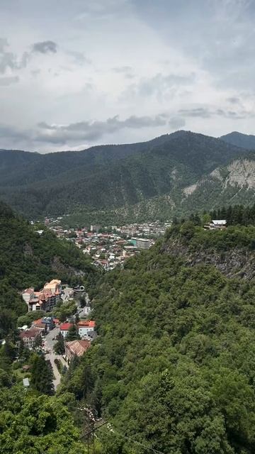 Колесо обозрения в Боржоми, Грузия смотреть онлайн