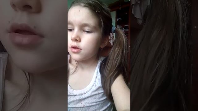 один способ как пронести в школу телефон с подставкой