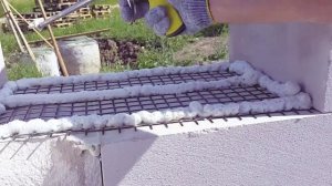 Кладка блока с применением базальтовой сетки