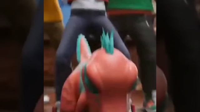 делала этот клип в грозу и дл разряда телефона дальше ?