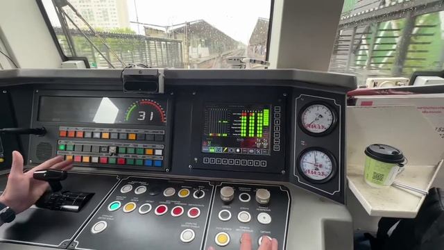 Как погода влияет на работу поезда в метро. Ст. "Выхино" г. Москва. смотреть онлайн