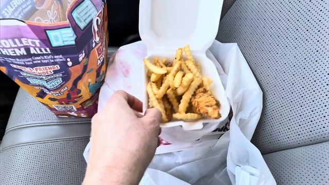 ПОСТАВИЛИ КОРМУШКУ С КАМЕРОЙ #НОВЫЙ ЧЕХОЛ НА ТЕЛЕФОН #i