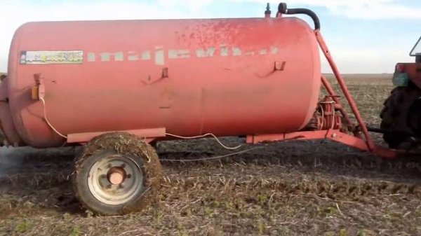 Rasipanje osoke * Majevica 3200 l * IMT 539 Ferguson