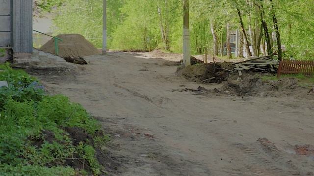 В Соликамске продолжается ремонт дворовых территорий. Соликамск ТВ. смотреть онлайн