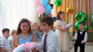 ТАНЕЦ «ЛЯЛЕЧКА» ВЫПУСКНЙ В ДЕТСКОМ САДУ ВИДЕОСЪЕМКА