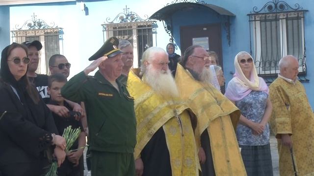 Каменск-Уральский проводил в последний путь героев Алексея Горшкова и Николая Пьянова смотреть онлайн