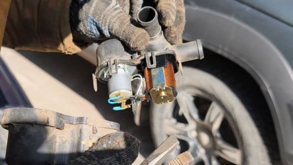 Ремонт системы евап (EVAP) мазда MPV