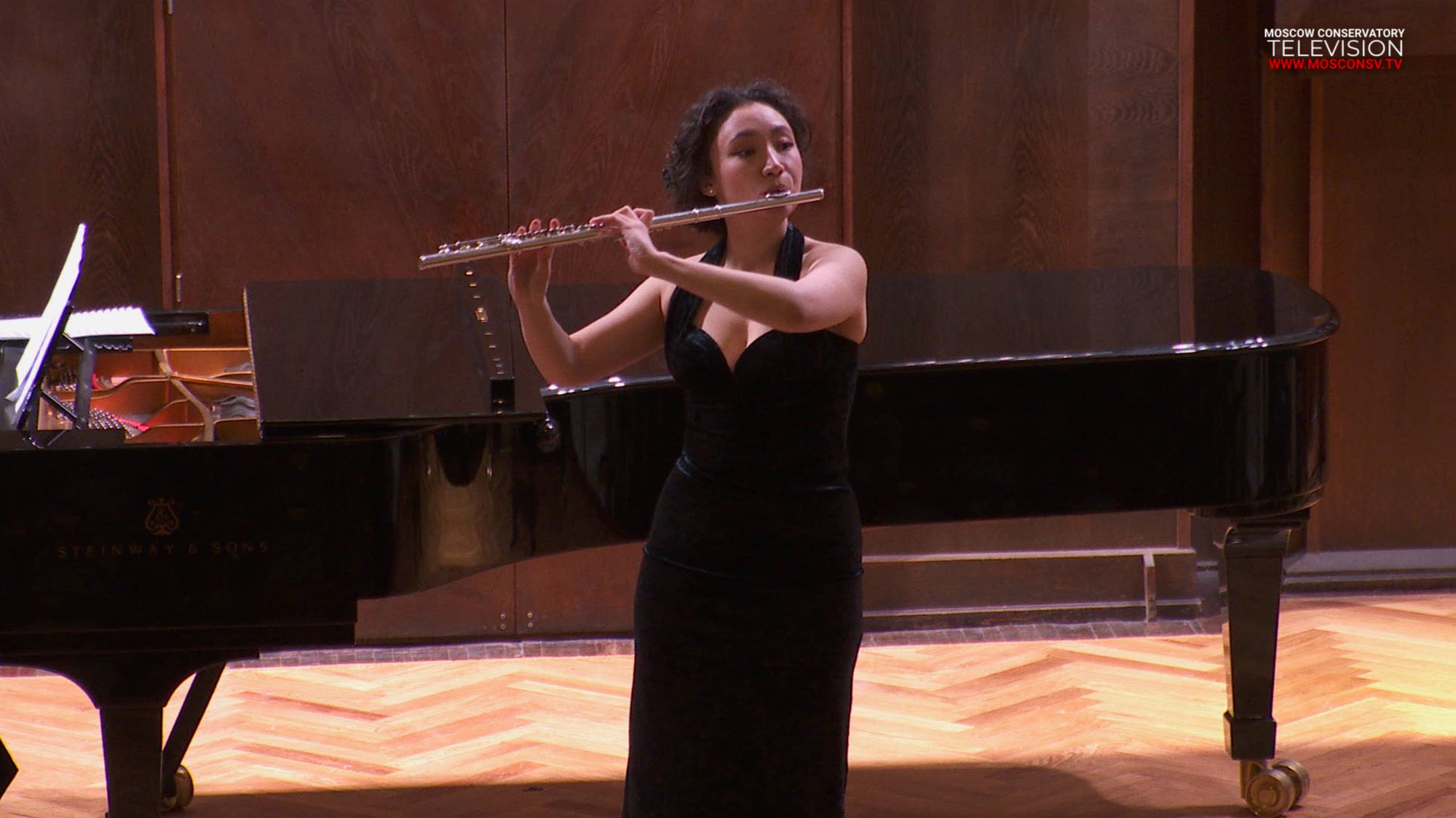 К.Ф.Э.Бах. Концерт для флейты и струнных ре минор в переложении для флейты и фортепиано, 1 часть смотреть онлайн