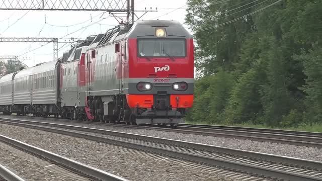 Курское направление Московской ж/д. Видео с поездами на станции Щербинка и прилегающем перегоне. смотреть онлайн