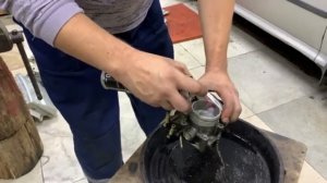 Чем лучше чистить дроссельную заслонку?
