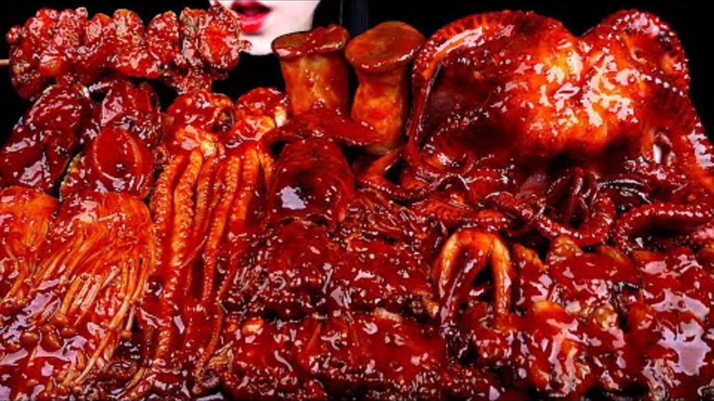 Острое. Мукбанг с готовкой смотреть онлайн