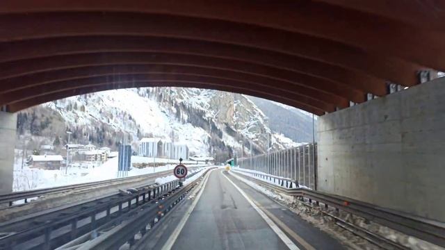 Альпы, по дороге на Италию через тоннель Монблан