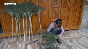 Дорис 29. Дорис вяжет метлы