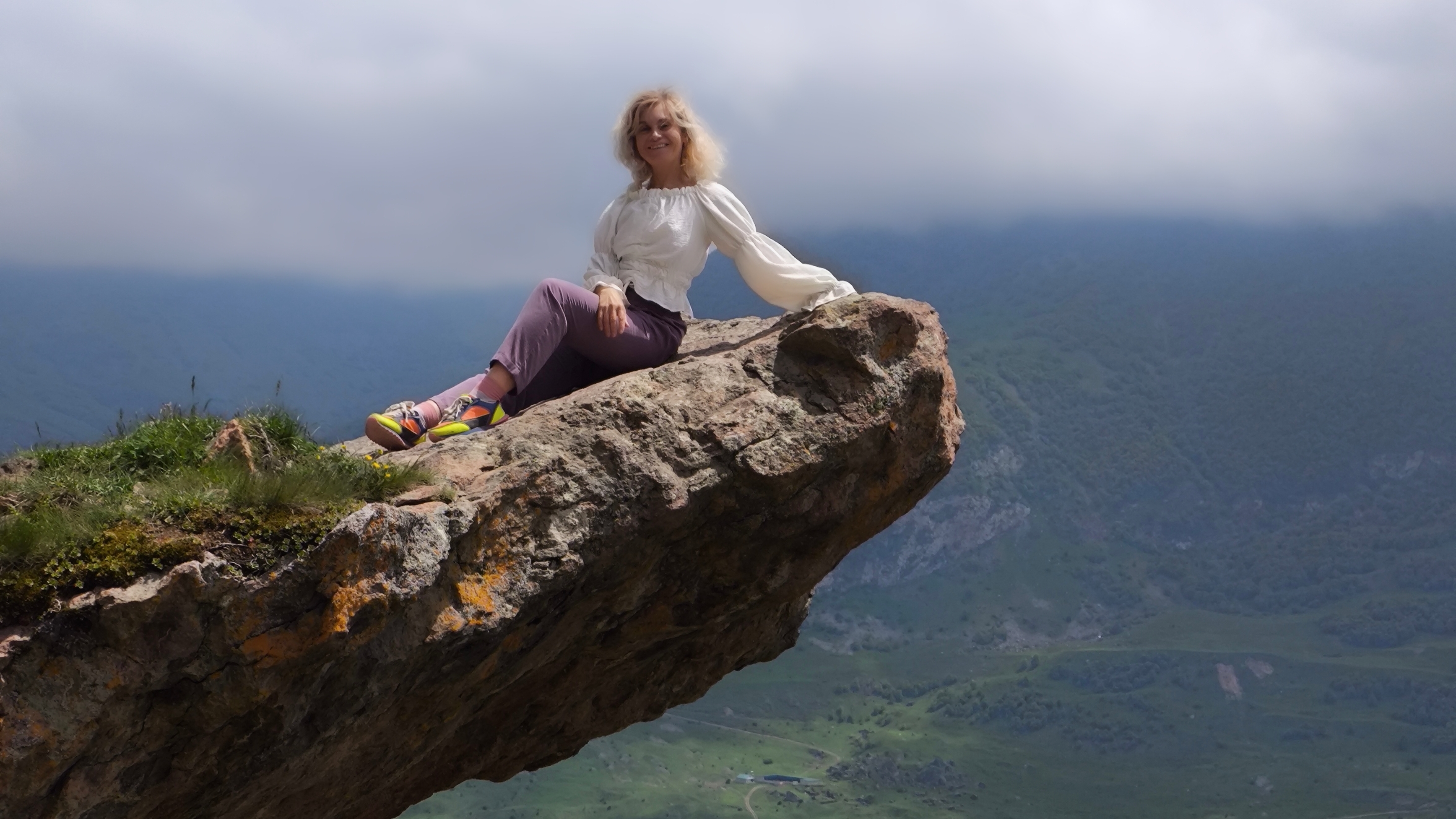 Прекрасная Кабардино - Балкария и горы, замки на воде. Язык Тролля. смотреть онлайн