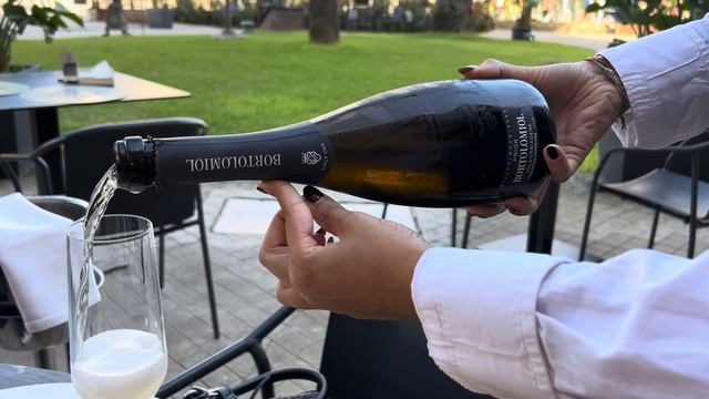 Prosecco в кафе-ресторане Giardini Teatro Massimo #bellaaveb#palermo #sicilytravel #?