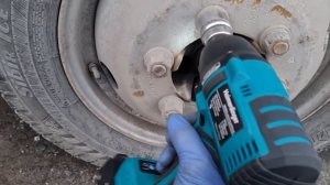 Откручиваем гайки на газели