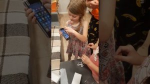 Подарили доченьке телефон, ребёнок счастлив🥰🤗🌞