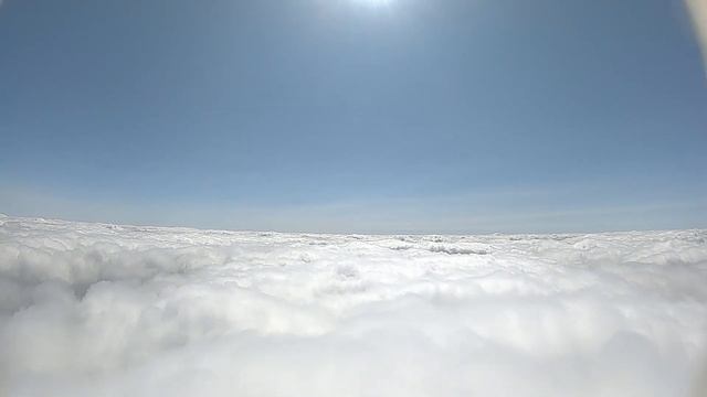 Облака и сильный ветер #fpv #clouds #altitude #rcplane