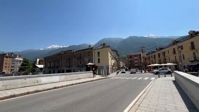 Очаровательный городок на границе Италии и Франции