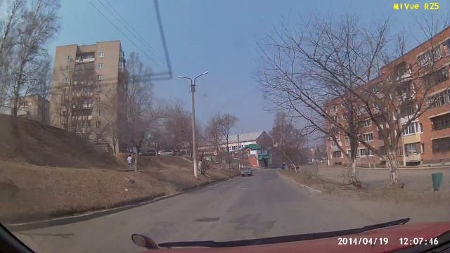 Автомобильный видеорегистратор Mio MiVue R25