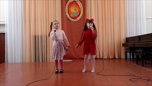 "Мамочка милая, мама моя" сл. Л. Афлятунова муз. В. Канищ? смотреть онлайн