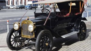 Первый серийный российский автомобиль