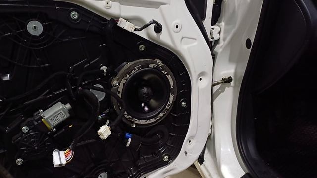 DL Audio Anaconda 165 Coax в Kia Cerato 3, играет от ГУ Midcar без усилителя смотреть онлайн