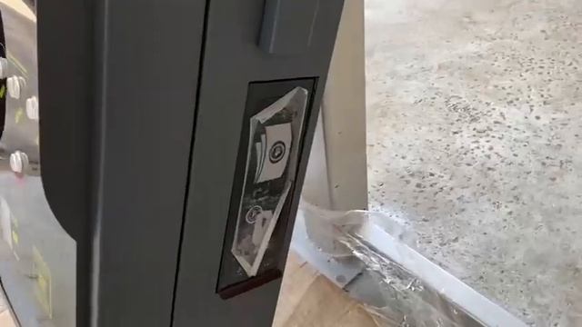 Производим монтаж 6-ти постовой мойки самообслуживани