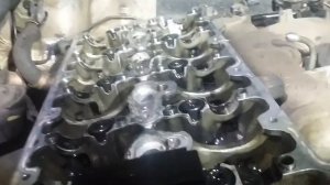 Саньёнг Кайрон D20DT , оборвало цепь сломало рокера.