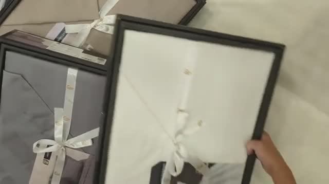 Страйп-сатин, полоса 5х5 см. Воплощение роскоши и качества. 100% египетский хлопок. Премиум качество смотреть онлайн