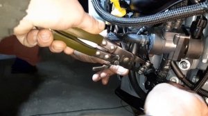 Suzuki DF30A замена топливных фильтров