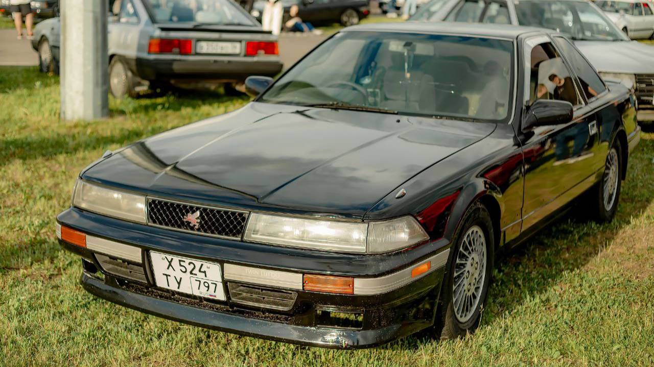 Купить Toyota Soarer Z20 смотреть онлайн