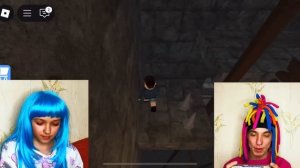 КИТАЙКА И ПОБЕГ ОТ ЗЛОЙ БАБКИ В ROBLOX С СЕСТРОЙ!